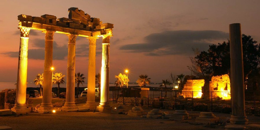 Side Seyahat Rehberi