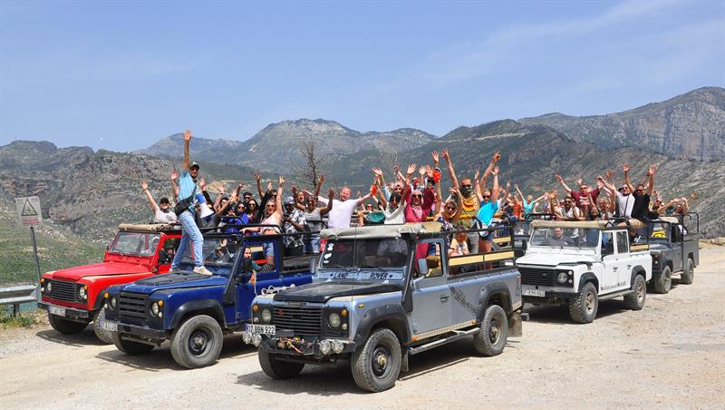 Side'de Kanyon Jeep Safari: Yeşil Göl, Manavgat Şelalesi ve Roma Köprüleri