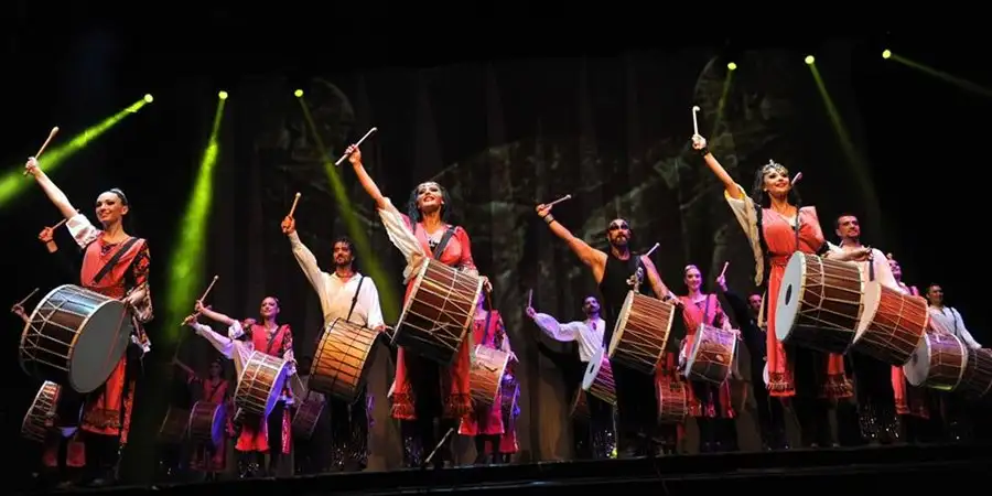 Side'de Anadolu Ateşi Dans Gösterisi: Gloria Aspendos'ta Kültürel Gösteri