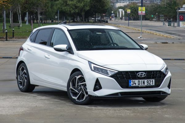 Araç Kiralama Side Türkiye: Otomatik Macera Sürüşü